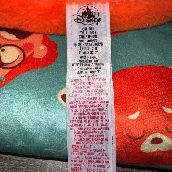 Disney”s Turning Red Pillow/Blanket - Picture 6 of 11